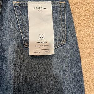 Brand New. Helena Grlfrnd Jeans. Size 25. Cropped